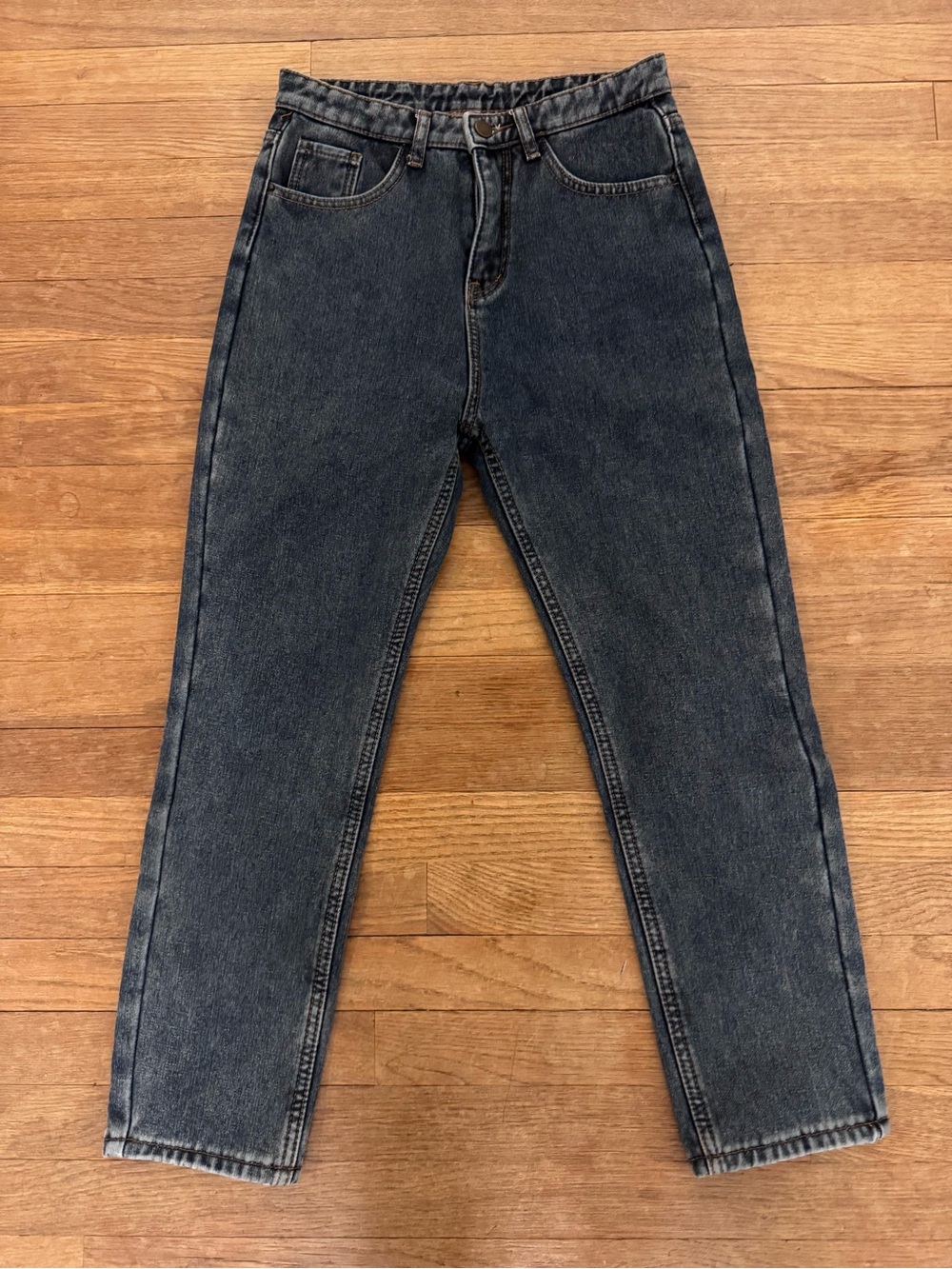 Women's Faux Fur Lined Dark Wash Jeans - Size 28
 b14